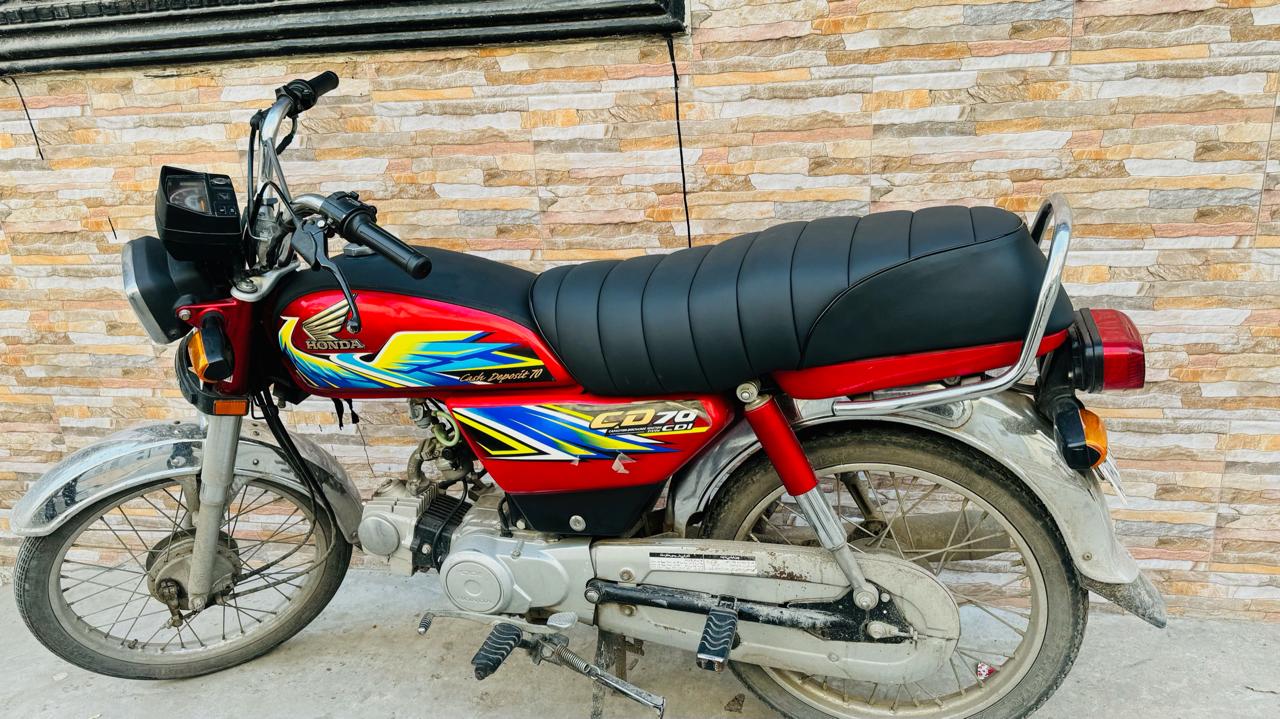 Honda CD 70 Comfortable Seat Cover with 12mm Foam Padded Japanese Leather