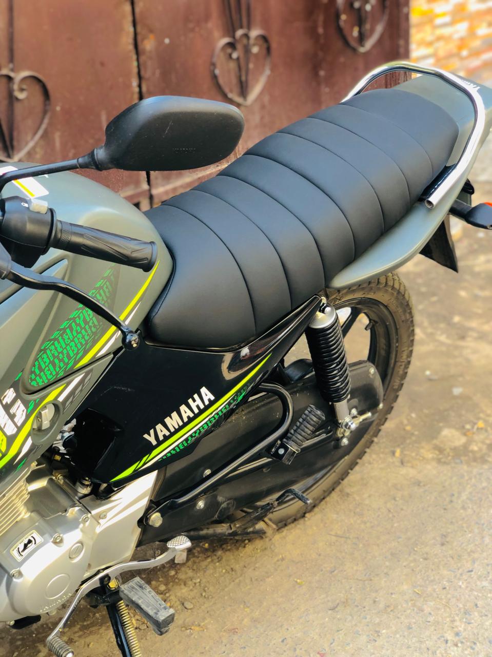 Seat Cover for YAMAHA YBR 125g with 12mm Foam Padded